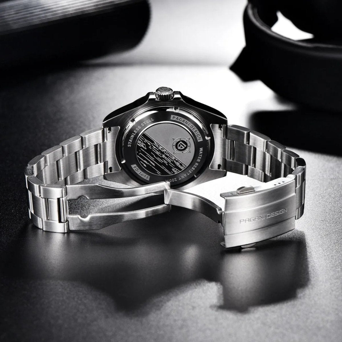 PD - 1693 GMT – Orange